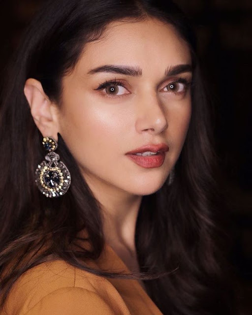 Aditi Rao Hydari Wiki Age Caste Husband Boyfriend Family Biography