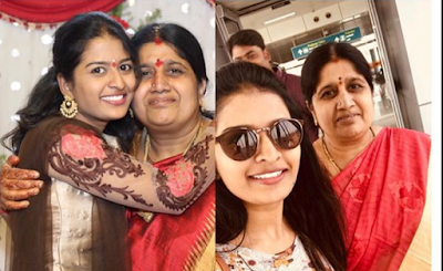 Anusha Reddy with her mother photo