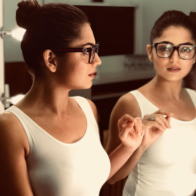 Drashti wears spectacles