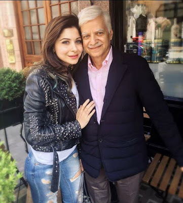 Kanika Kapoor with father Rajeev Kapoor