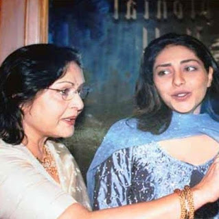 Meghna Gulzar with rakhee