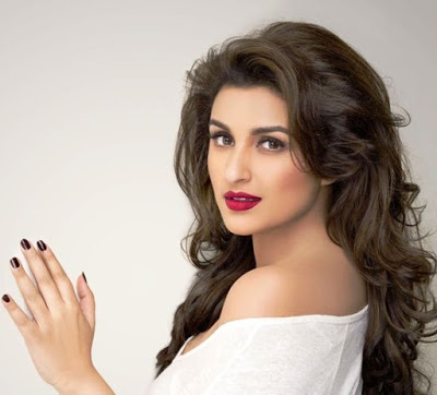 Parineeti Chopra Hot look