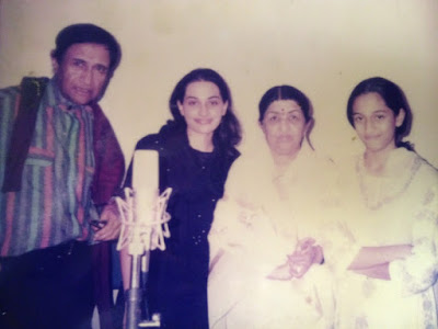 Shweta with Lata and Dev-Anand