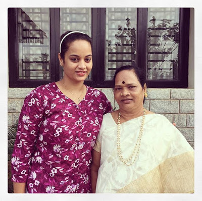 Suja with mother Vijay Kumari
