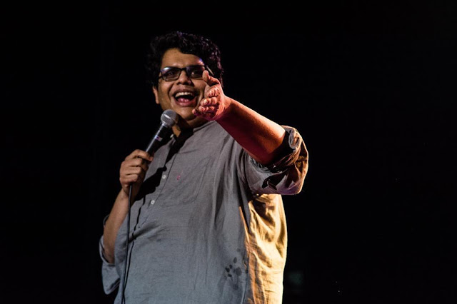 Tanmay Bhat at stage doing comedy