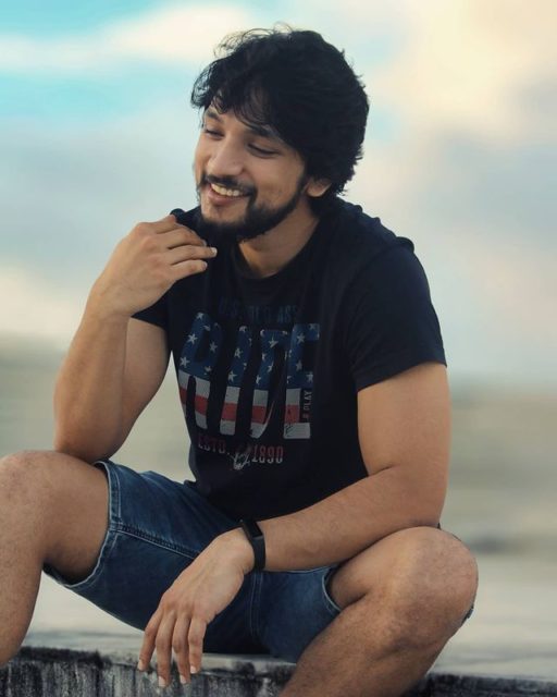  Gautham Karthik